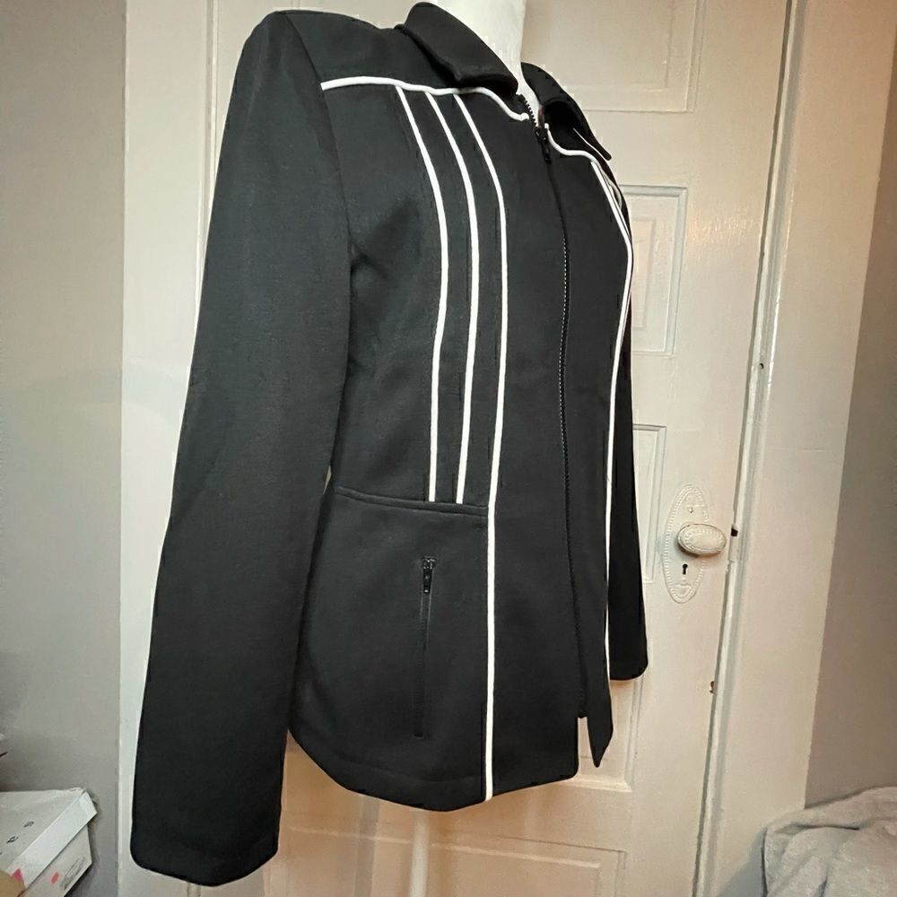 bebe Zip Up Jacket w/ Functional Pockets - Picture 5 of 10